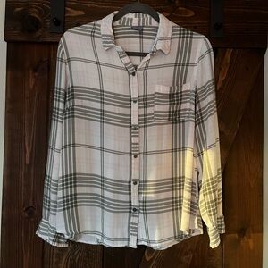 Laura Scott Women’s Button Down Shirt